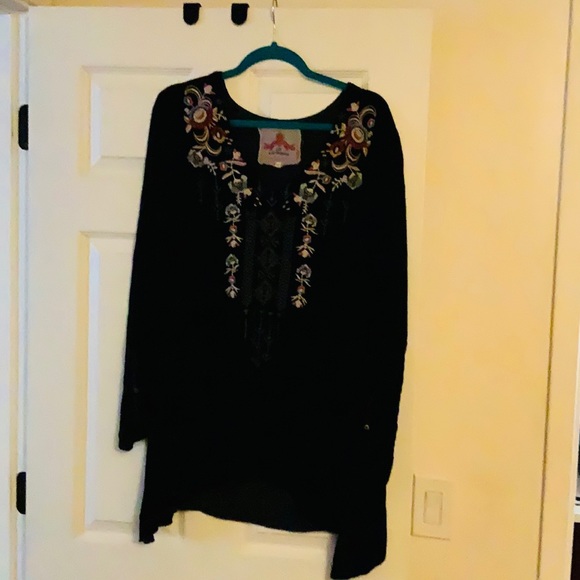 Johnny Was Tops - Johnny Was Elise Velvet Pullover Floral Embroidery